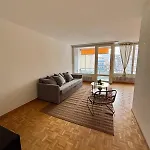 Simple & Comfy On Gartenstrasse Berna