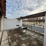 Simple & Comfy On Gartenstrasse