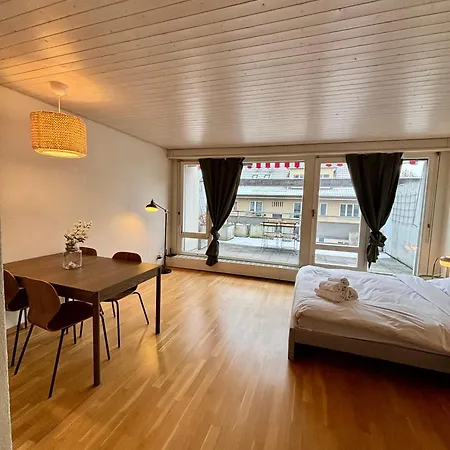 Simple & Comfy On Gartenstrasse * ברן