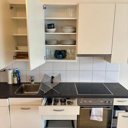 Simple & Comfy On Gartenstrasse Apartment