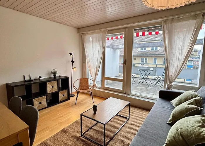 Simple & Comfy On Gartenstrasse *