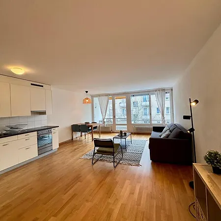 Simple & Comfy On Gartenstrasse Appartamento